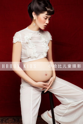 小哈比孕妇摄影作品